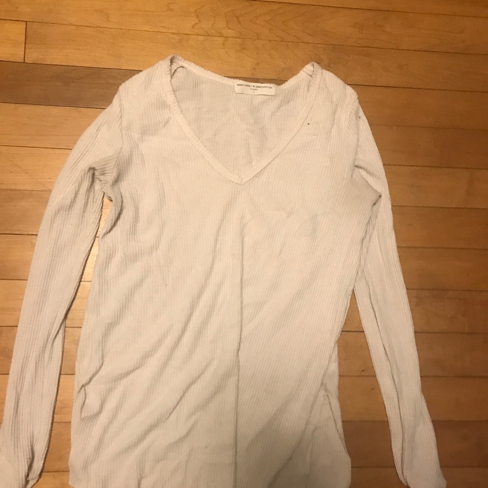Ribbed long sleeve white thermal T